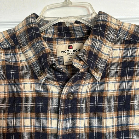 Woolrich men’s blue and tan button down flannel shirt size medium - Picture 2 of 8